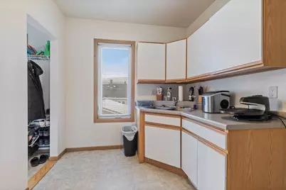 4303 Grand Ave, Duluth, MN 55807 - Photo 7