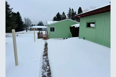 1515 9th Ave, Two Harbors, MN 55616 - Photo 3