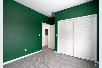 417 Elk St, Duluth, MN 55804 - Photo 39