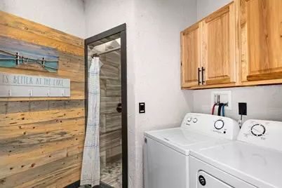 1430 Stoney Point Dr, Duluth, MN 55804 - Photo 41