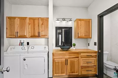 1430 Stoney Point Dr, Duluth, MN 55804 - Photo 41