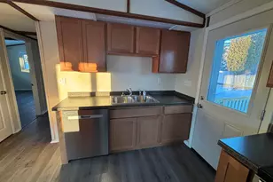 4919 Oakley St, Duluth, MN 55804 - Photo 9