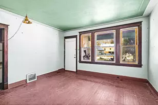 2826 W 3rd St, Duluth, MN 55806 - Photo 5