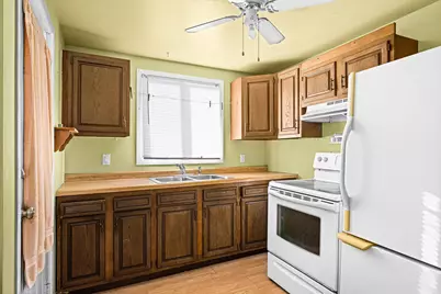 2826 W 3rd St, Duluth, MN 55806 - Photo 11