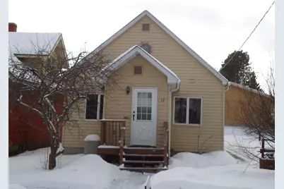 17 SE 3rd St, Chisholm, MN 55719 - Photo 1