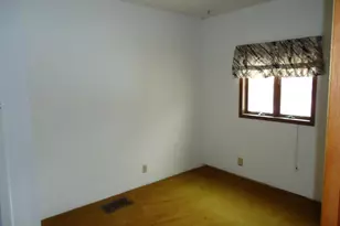 17 SE 3rd St, Chisholm, MN 55719 - Photo 7