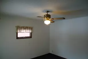 17 SE 3rd St, Chisholm, MN 55719 - Photo 5