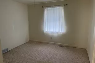 201 S 57th Ave W, Duluth, MN 55807 - Photo 15