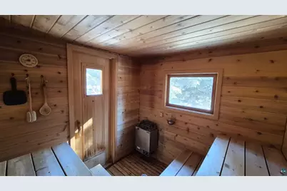 2472 Cliff View Cr, Two Harbors, MN 55616 - Photo 45