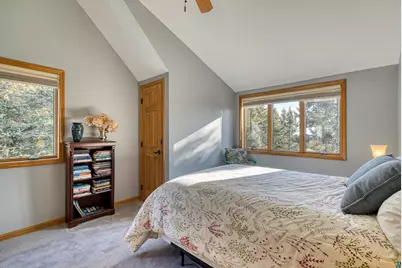 2472 Cliff View Cr, Two Harbors, MN 55616 - Photo 23