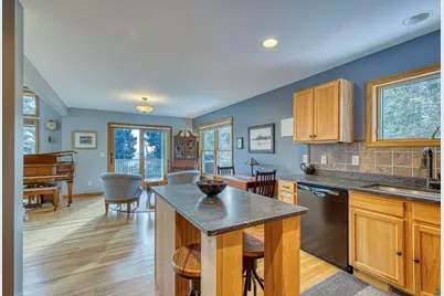 2472 Cliff View Cr, Two Harbors, MN 55616 - Photo 15