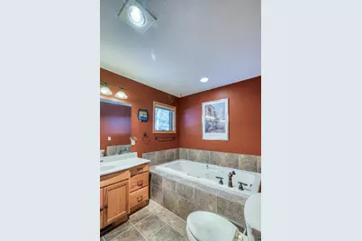2472 Cliff View Cr, Two Harbors, MN 55616 - Photo 21