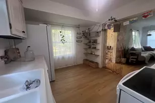 204 W Faribault St, Duluth, MN 55803 - Photo 5