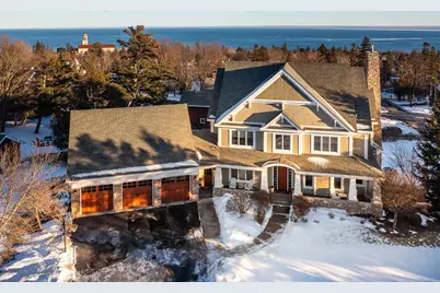 2610 E 8th St, Duluth, MN 55812 - Photo 1