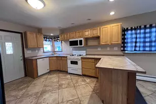 1014 Clough Ave, Superior, WI 54880 - Photo 5