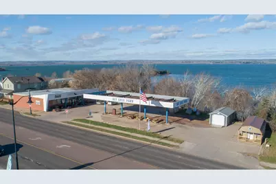 421 Lake Shore Dr W, Ashland, WI 54806 - Photo 5