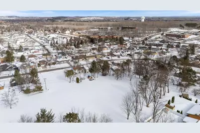 502 Inner Dr, Hibbing, MN 55792 - Photo 9