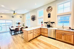 8620 Maynard Pl, Duluth, MN 55807 - Photo 3