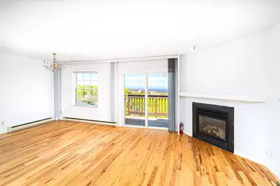 202 E 7th St #D, Duluth, MN 55805 - Photo 3