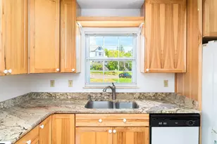 202 E 7th St, Duluth, MN 55805 - Photo 11