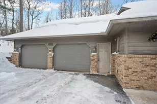 2223 Leonard St, Duluth, MN 55811 - Photo 3