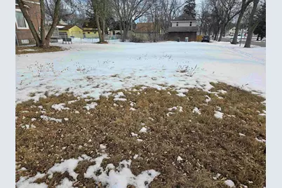 2724 2nd Ave E, Hibbing, MN 55746 - Photo 5