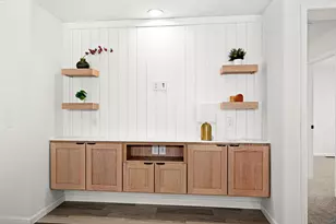 1914 E 1st St, Duluth, MN 55812 - Photo 11