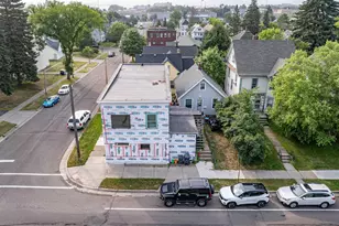 2502 W 3rd St, Duluth, MN 55806 - Photo 3