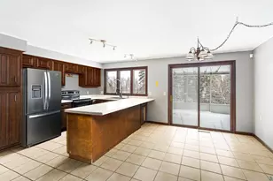 5004 Wyoming St, Duluth, MN 55804 - Photo 9