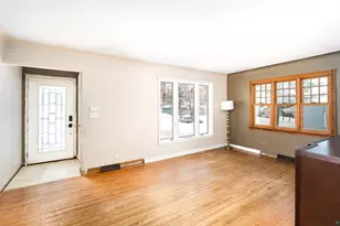 5004 Wyoming St, Duluth, MN 55804 - Photo 3