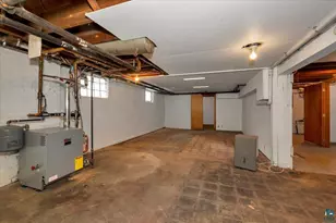 845 Grandview Ave, Duluth, MN 55812 - Photo 27