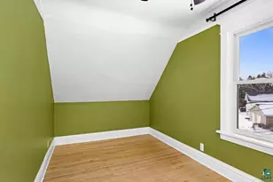 1125 N 7th Ave E, Duluth, MN 55805 - Photo 21