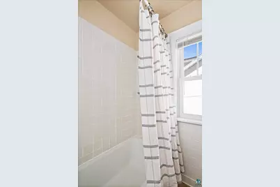 1745 Carver Ave, Duluth, MN 55803 - Photo 23