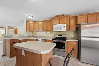 33 Ivy Dr, Duluth, MN 55810 - Photo 3