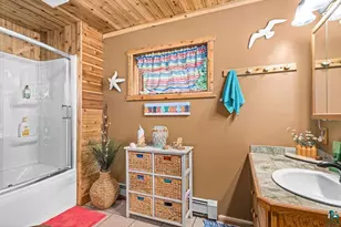 5863 St Louis River Rd, Hermantown, MN 55810 - Photo 15