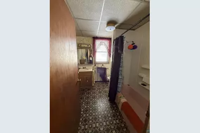 506 Willis Ave, Ashland, WI 54806 - Photo 3