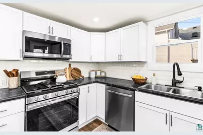 608 N 56th Ave W, Duluth, MN 55807 - Photo 25