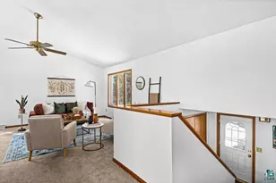 1838 Shilhon Rd, Duluth, MN 55804 - Photo 3