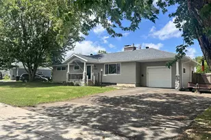 203 Wyandotte Rd, Hoyt Lakes, MN 55750 - Photo 1