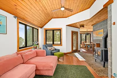 5875 North Shore Dr, Duluth, MN 55805 - Photo 15