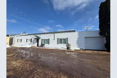 406 4th St, Moose Lake, MN 55767 - Photo 1