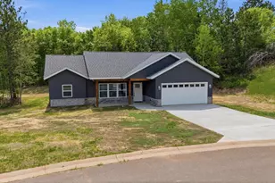 912 Carter Creek, Eveleth, MN 55734 - Photo 1