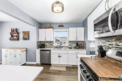 5914 Banks Ave, Superior, WI 54880 - Photo 9