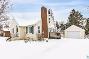 310 18th St, Cloquet, MN 55720 - Photo 3