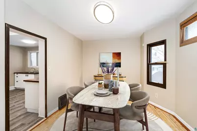 706 E 11th St, Duluth, MN 55805 - Photo 7