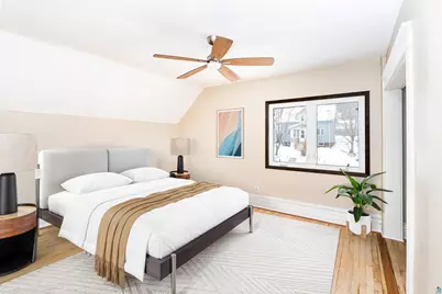 706 E 11th St, Duluth, MN 55805 - Photo 15