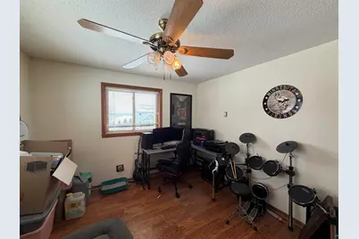 1025 W 8th St, Duluth, MN 55806 - Photo 17