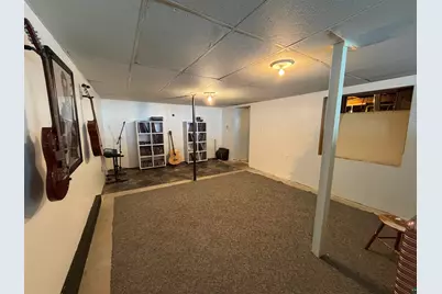 1025 W 8th St, Duluth, MN 55806 - Photo 23