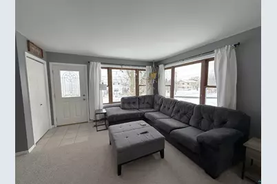 1025 W 8th St, Duluth, MN 55806 - Photo 5