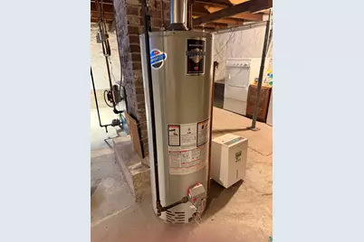 1025 W 8th St, Duluth, MN 55806 - Photo 29